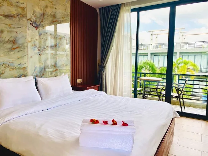 Double Room with Pool View